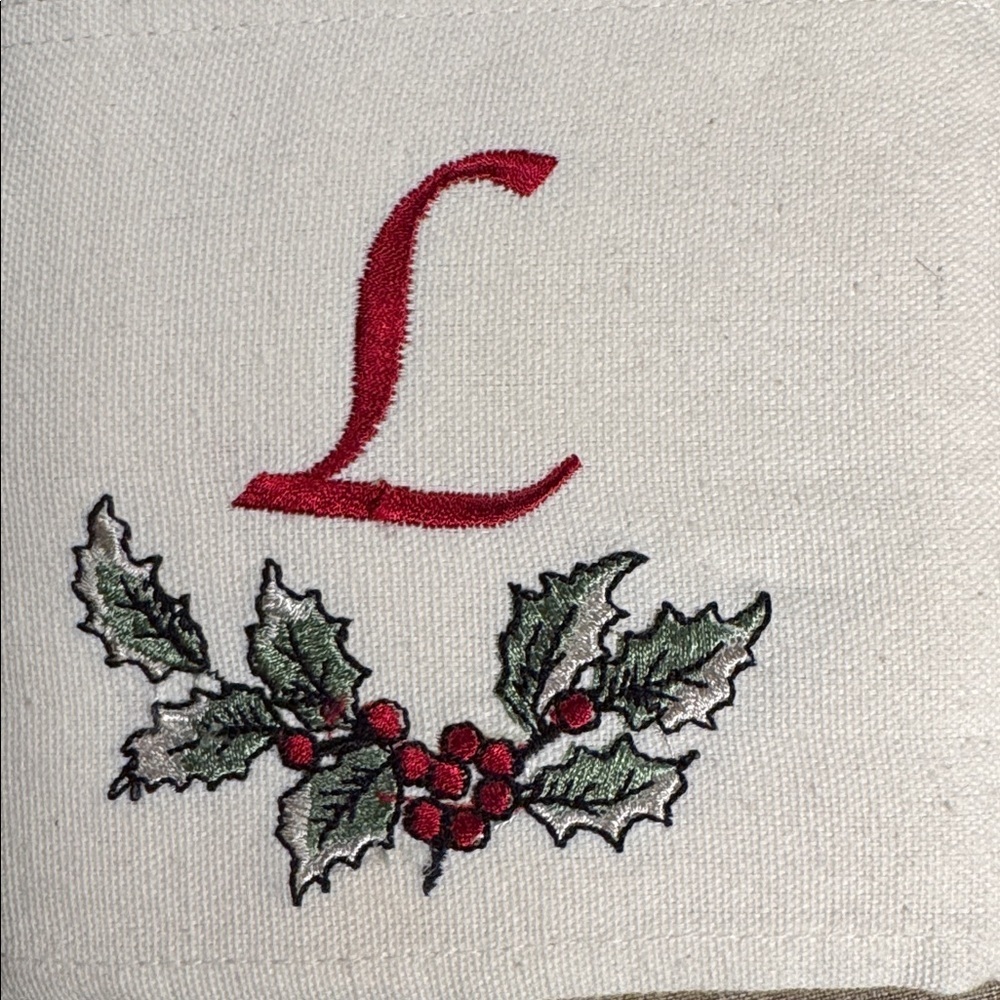 2 Avanti Cream\Ivory Christmas Hand Towels with Red Monogram and Holly -QUALITY- - Picture 4 of 5